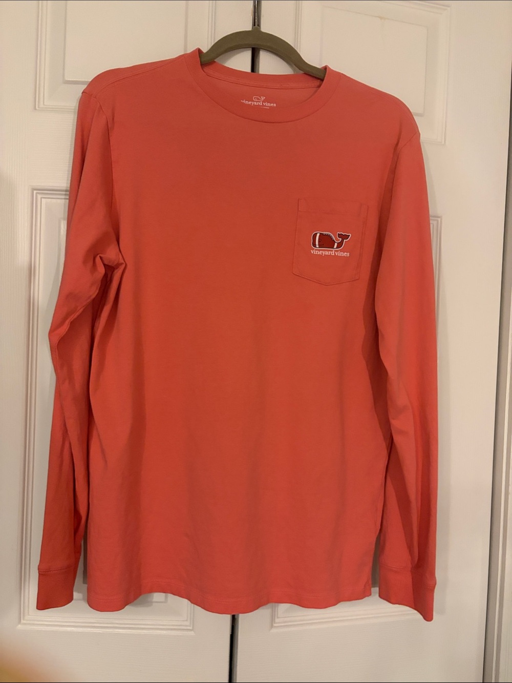 Vineyard And Vines Football Whale Long Sleeve Tee Fits Womens Medium Or Boys XL